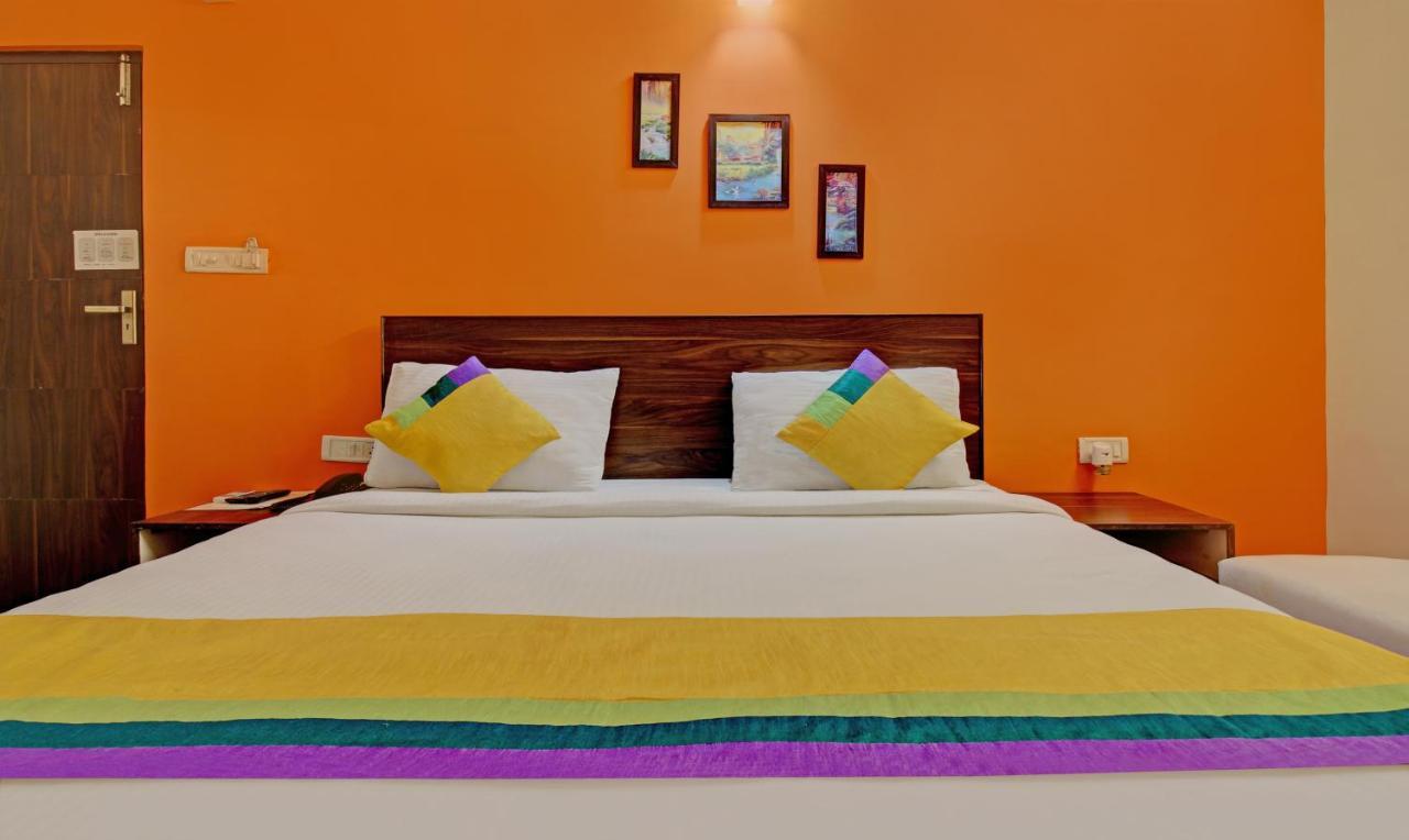 Itsy Hotels Royal Monarch Gorakhpur Exteriör bild