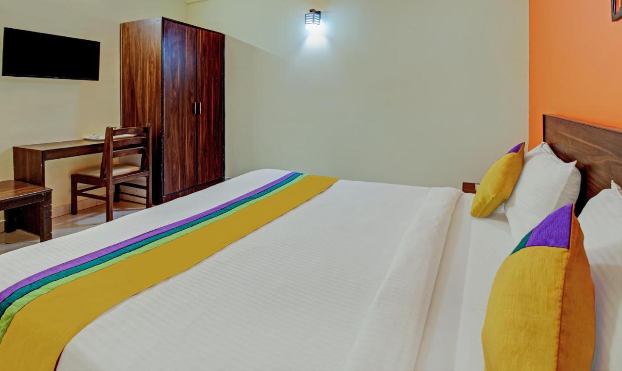 Itsy Hotels Royal Monarch Gorakhpur Exteriör bild