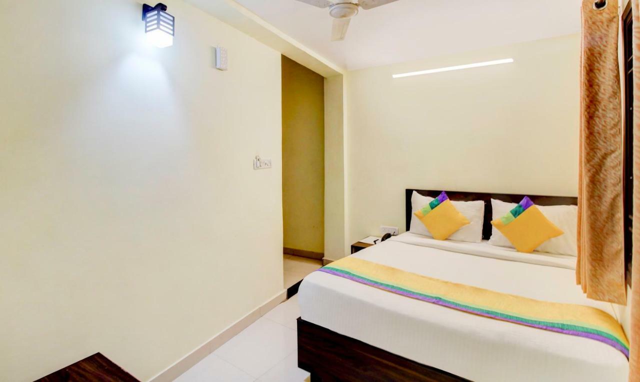 Itsy Hotels Royal Monarch Gorakhpur Exteriör bild